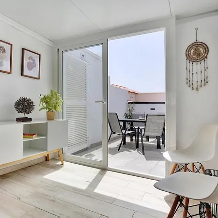 Quiet Perfect For Couples