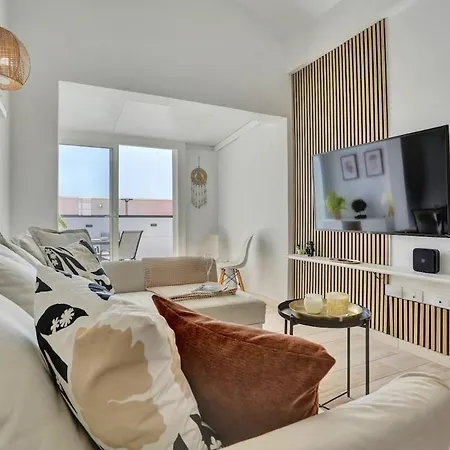 Quiet Perfect For Couples