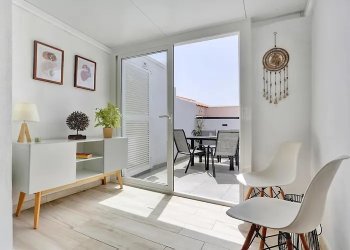 Quiet Perfect For Couples