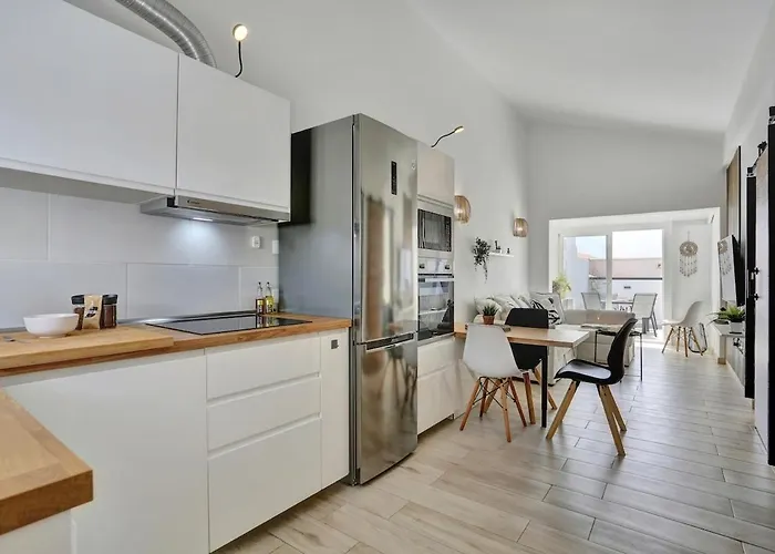 Quiet Perfect For Couples *