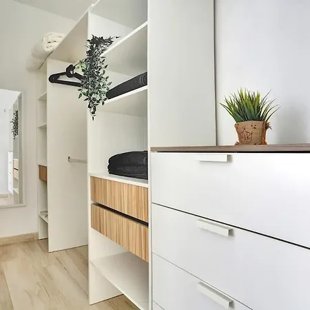 Quiet Perfect For Couples Apartament